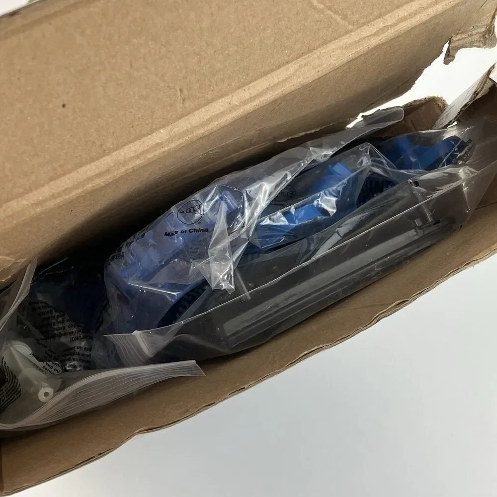 Smithsonian Motor Works Engine Model Kit - Blue 49013